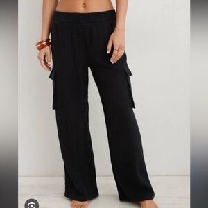 Aerie Black pool to party gauze cargo wide leg Pants